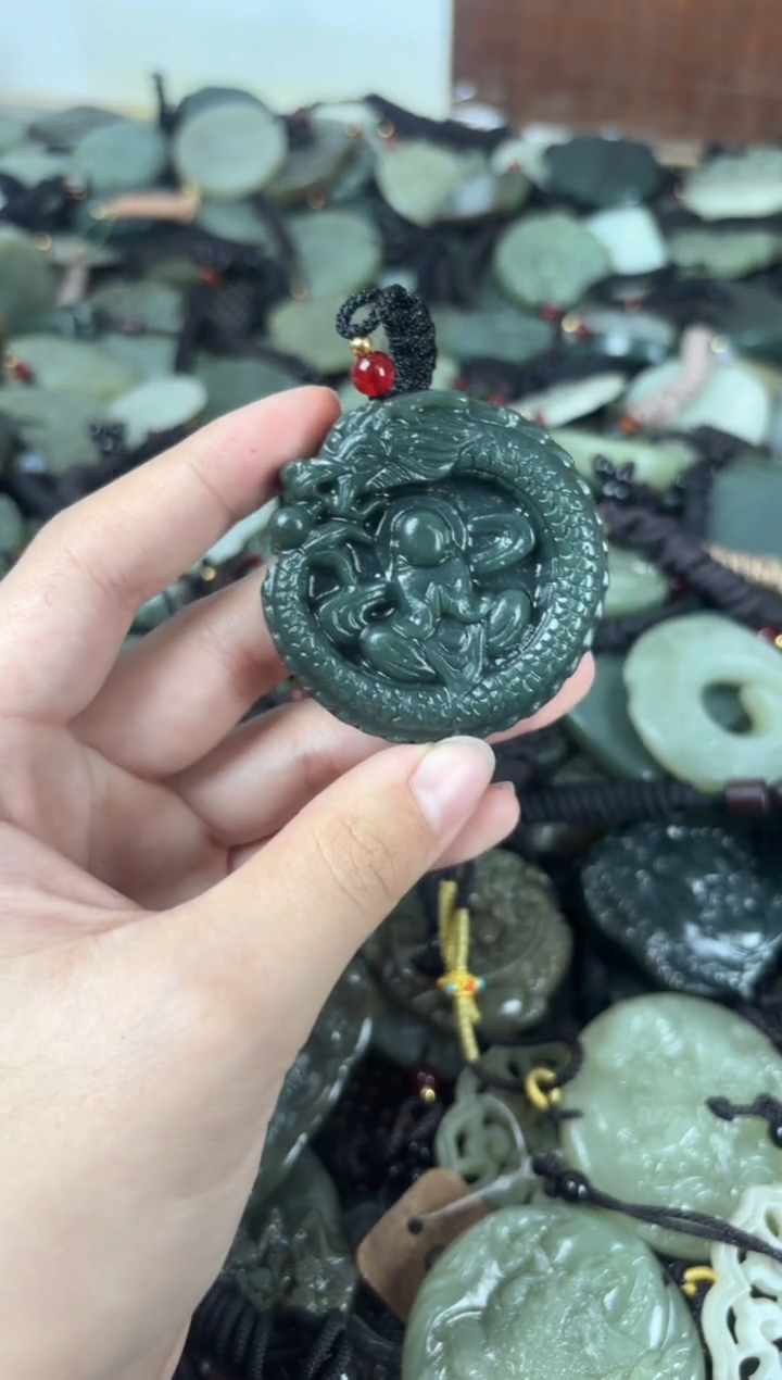 【闪购商品】和田玉颈饰未镶嵌1