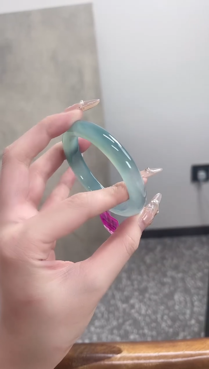 【闪购商品】玛瑙/玉髓手镯未镶嵌55-56圈 需要包容