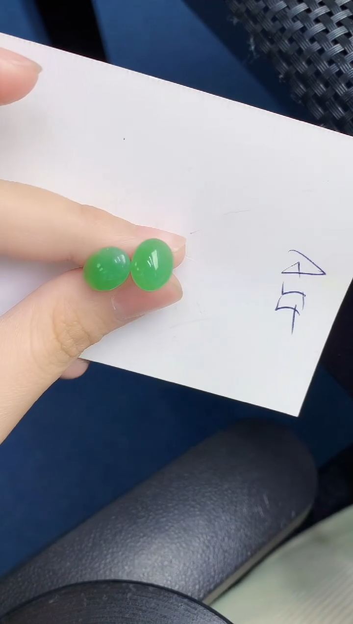 翡翠18K金镶嵌颈饰000000000