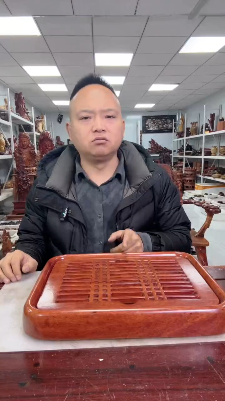 【闪购商品】花梨木类木雕工艺品8888888