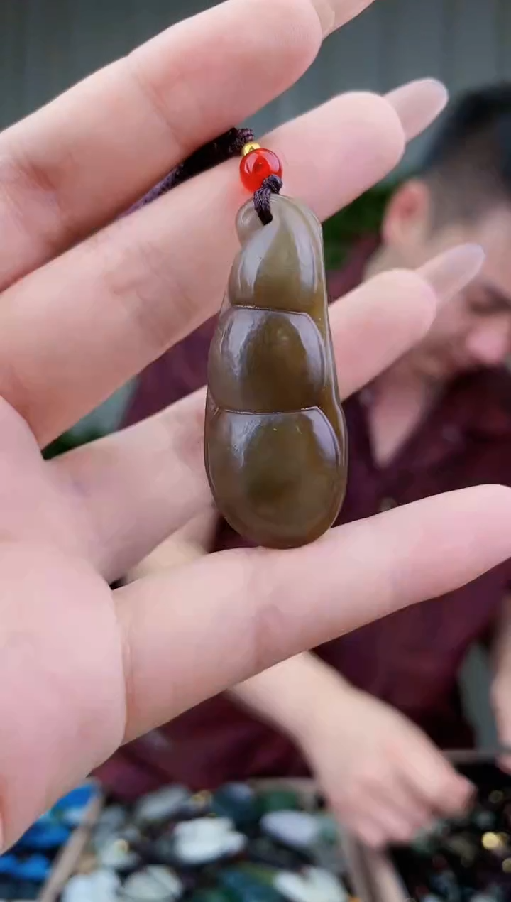 和田玉未镶嵌挂件拍一发一，多样性发货！