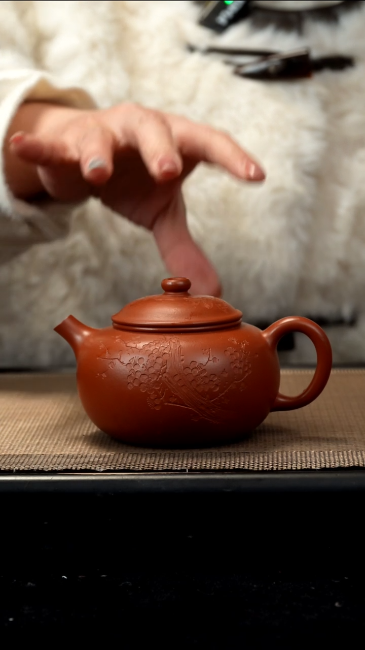 紫砂茶盏朱泥刻绘圆珠220CC