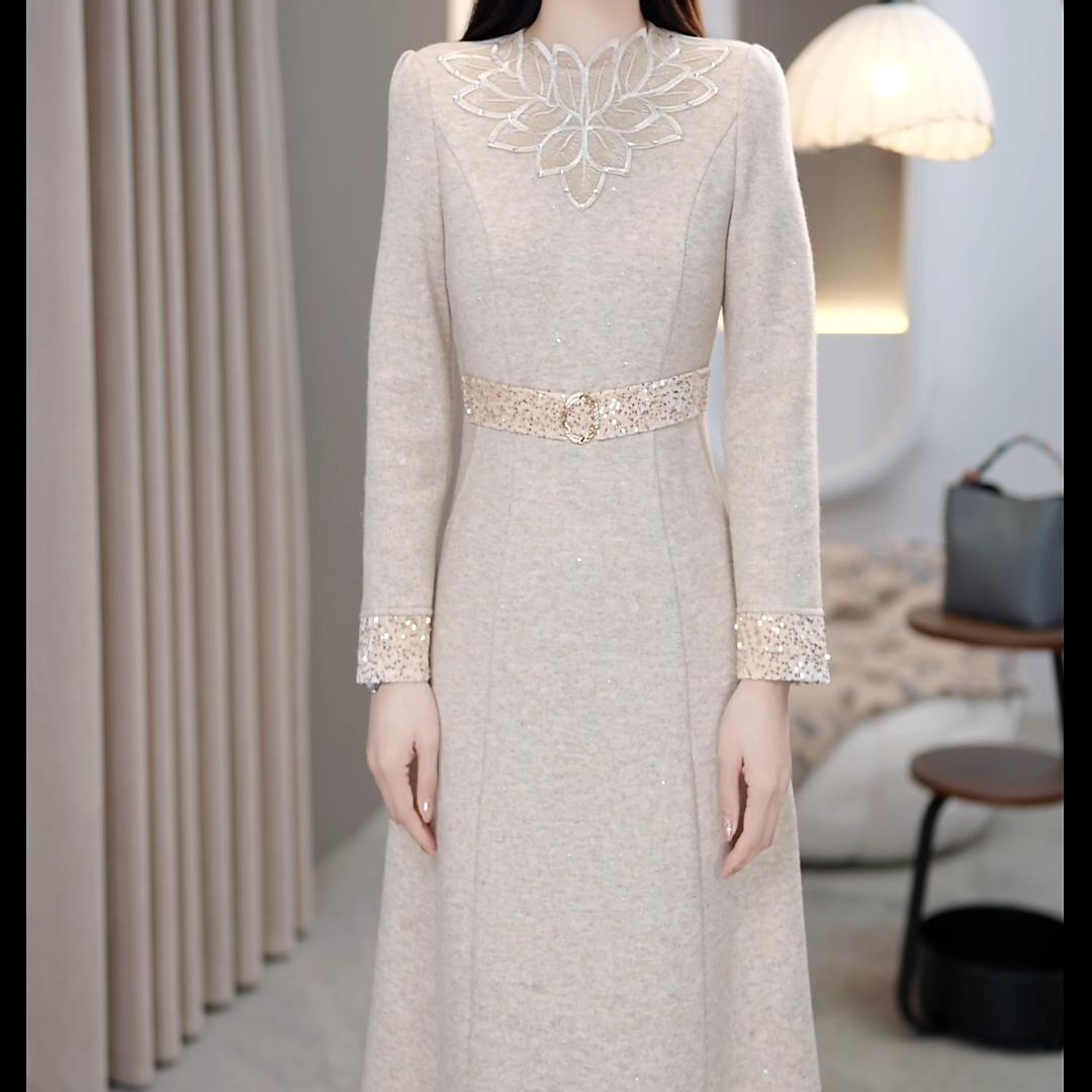 [依铭服饰] X769 #   秋冬 2025 新款 减龄 收腰 显瘦  连衣裙