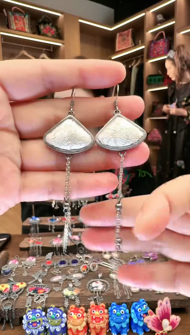 【闪购商品】织绣137黔东南苗族刺绣