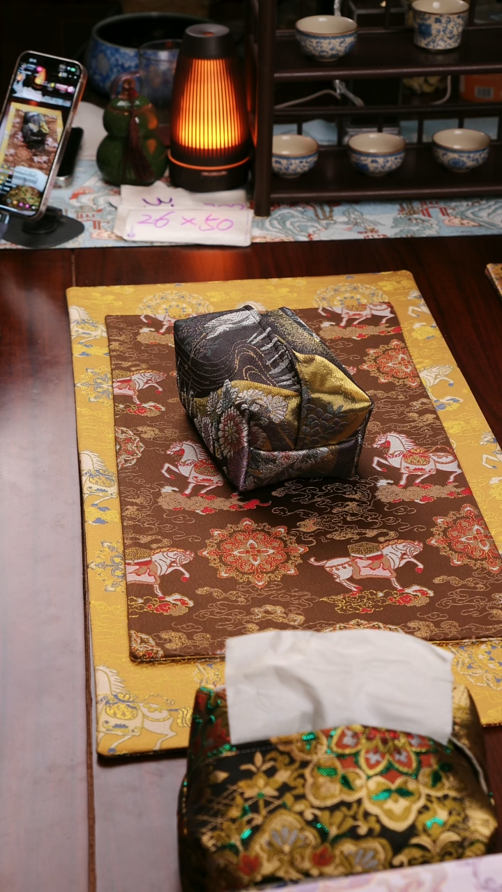 【西阵织金枝白鹭紫纸巾套长16宽10高7】