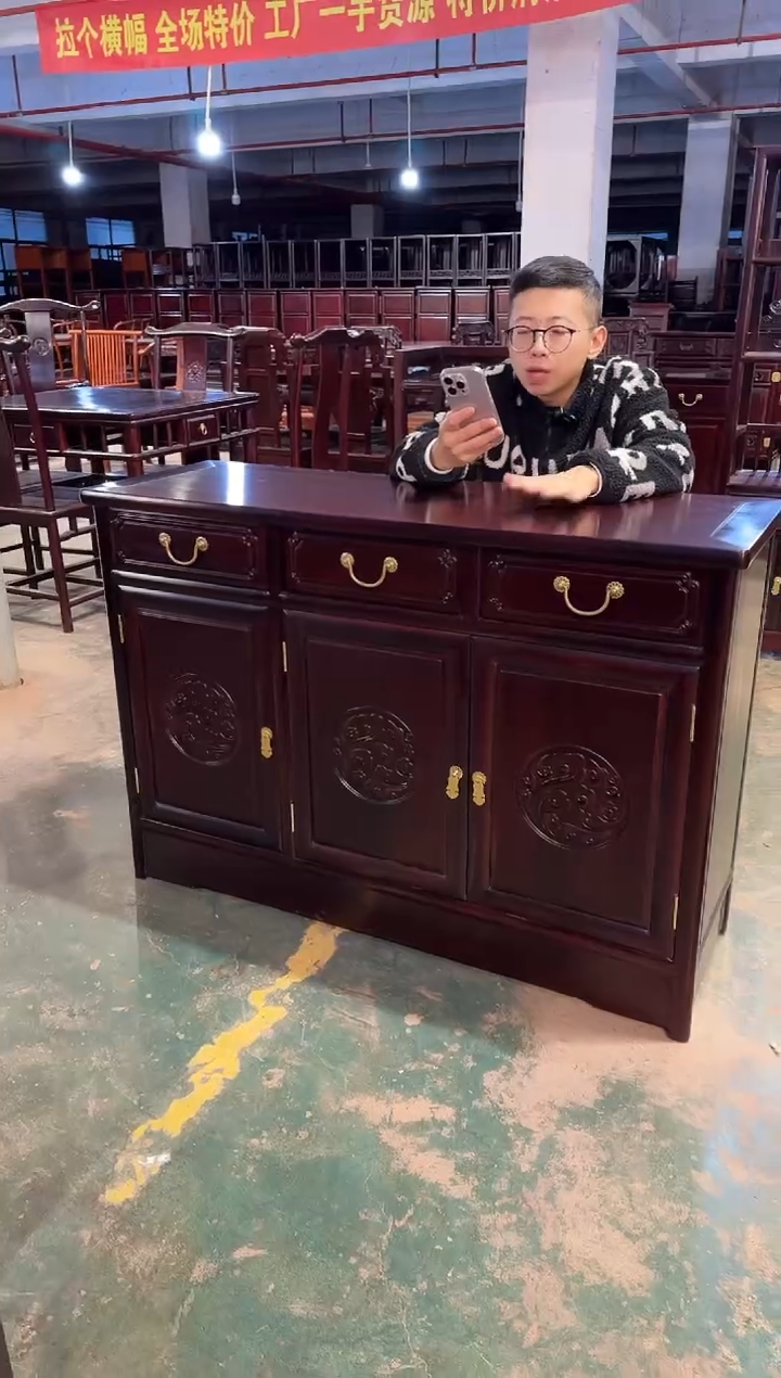 黑酸枝木类成套家具三门餐边柜