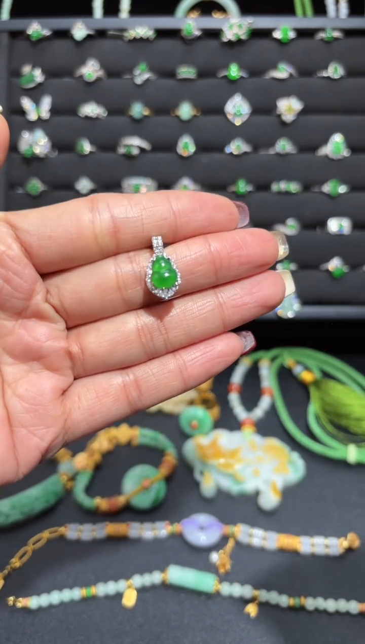 【闪购商品】翡翠颈饰银S925镶嵌葫芦/支持复检/一件