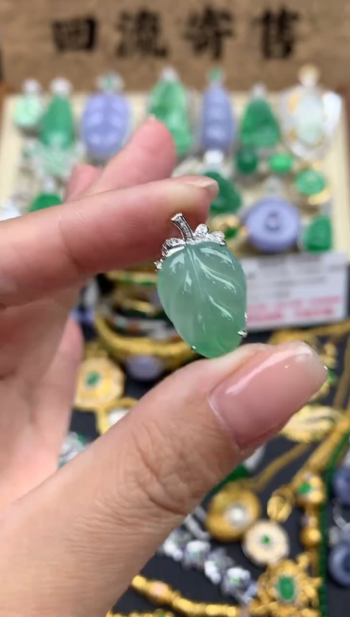 【闪购商品】翡翠颈饰18K金镶嵌348-中国好珍宝