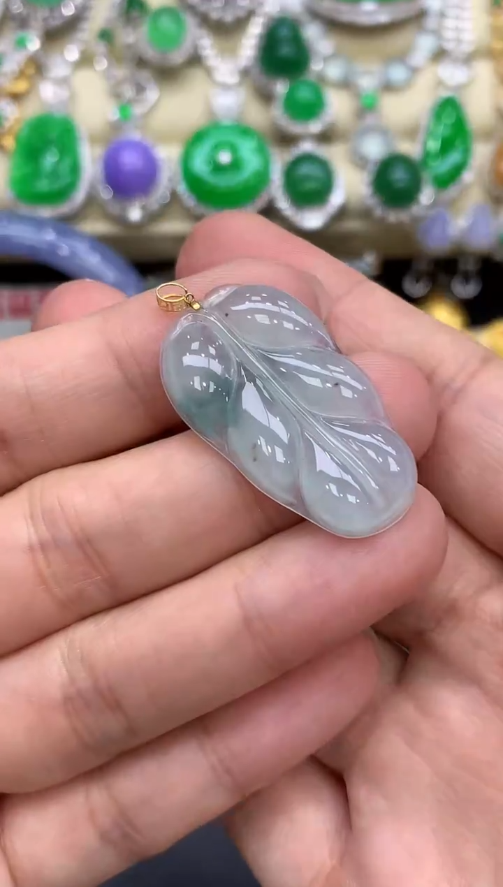 颈饰18K金镶嵌翡翠184-中国好珍宝