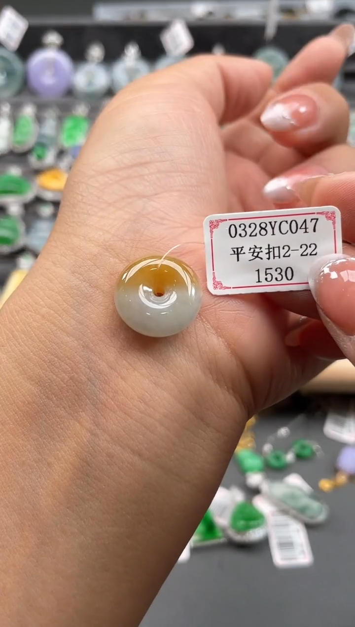 翡翠未镶嵌挂件0328YC047