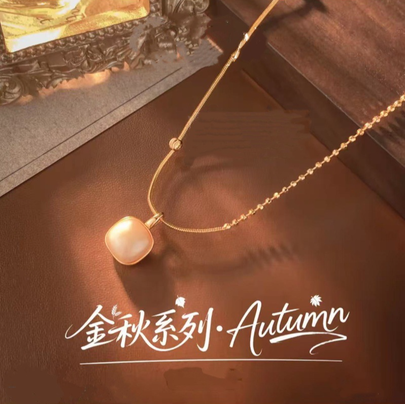 铜合金仿珍珠项链 香槟方糖型女士秋冬高级感限定项链