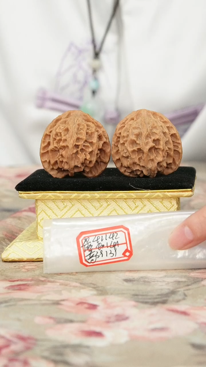 把件文玩核桃苹果园