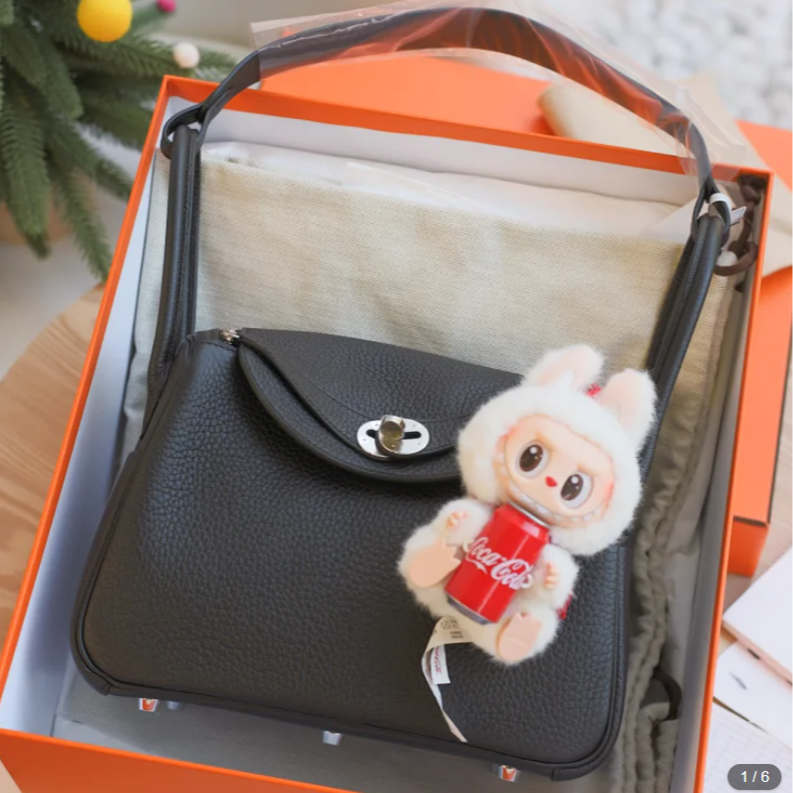 未使用 Hermes/爱马仕 Lindy26 K刻 TC皮 黑色 银扣
