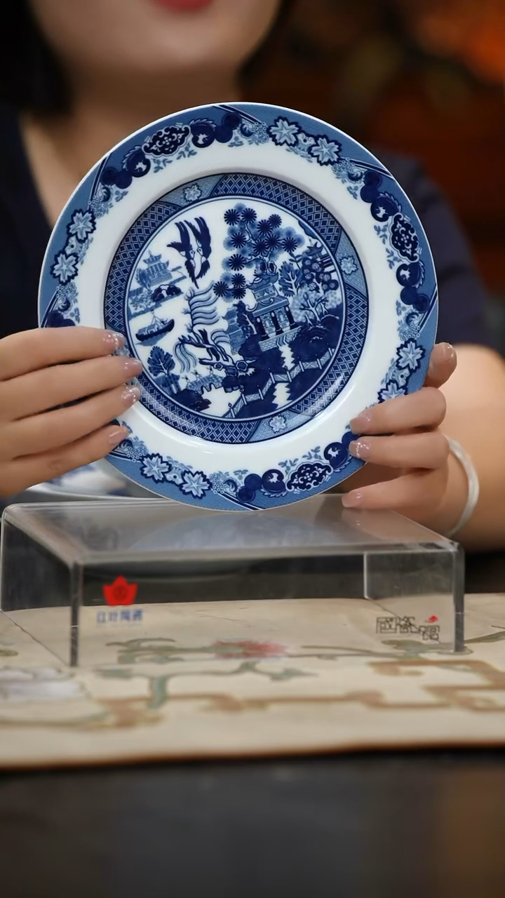 2个微瑕古典园林8英寸平盘