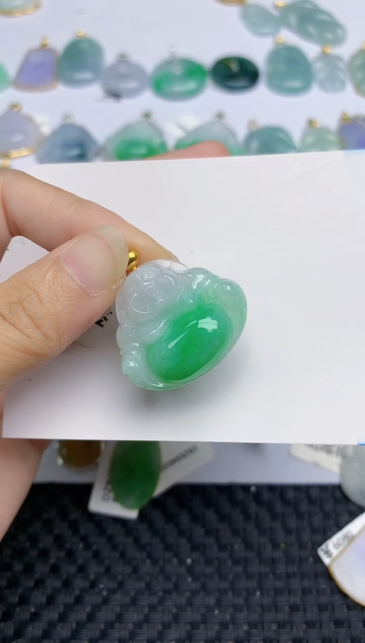 翡翠18K金镶嵌颈饰天然翡翠A货