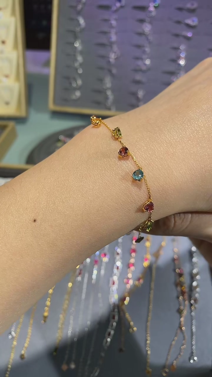 【闪购商品】彩色蓝宝石手链18K金镶嵌手链