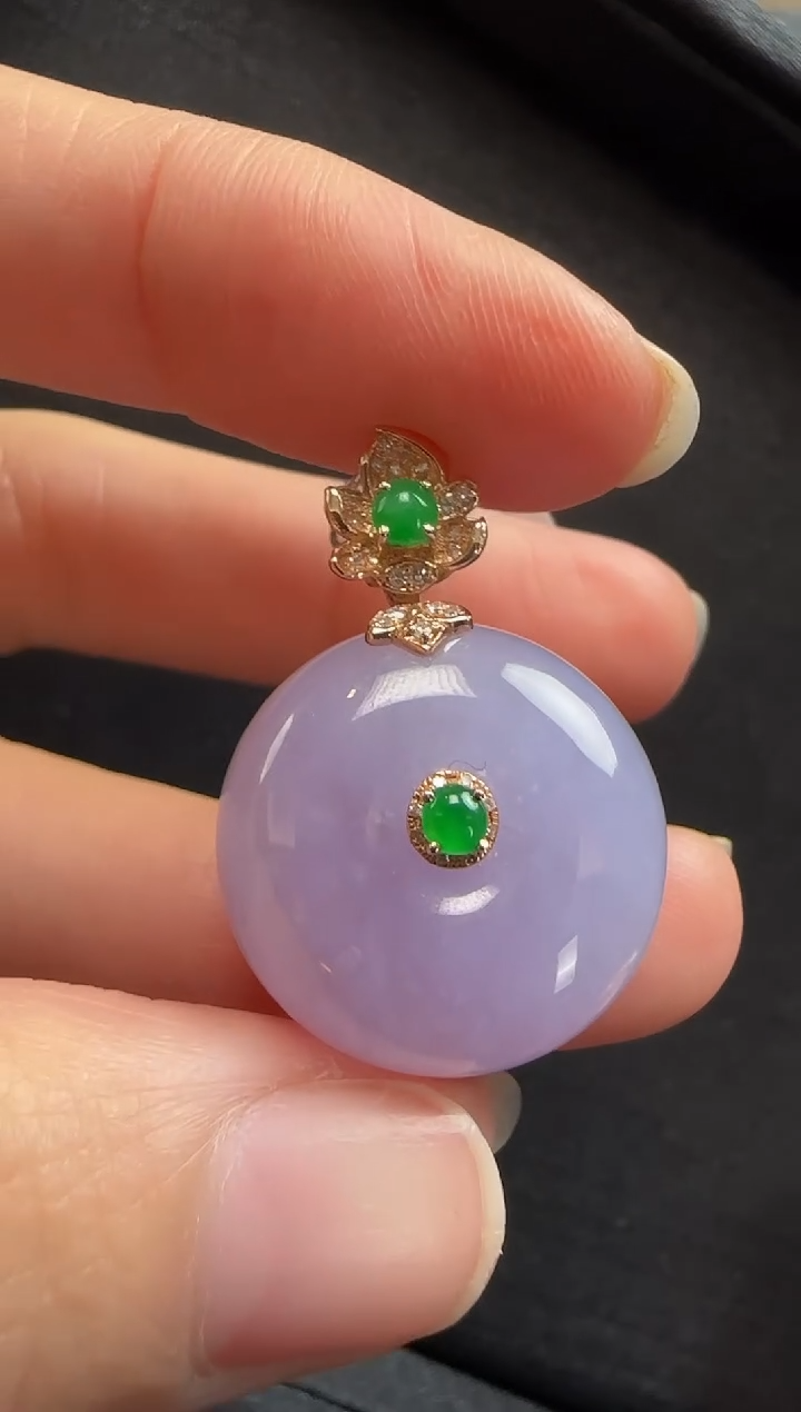 【闪购商品】翡翠颈饰18K金镶嵌447平安扣一个