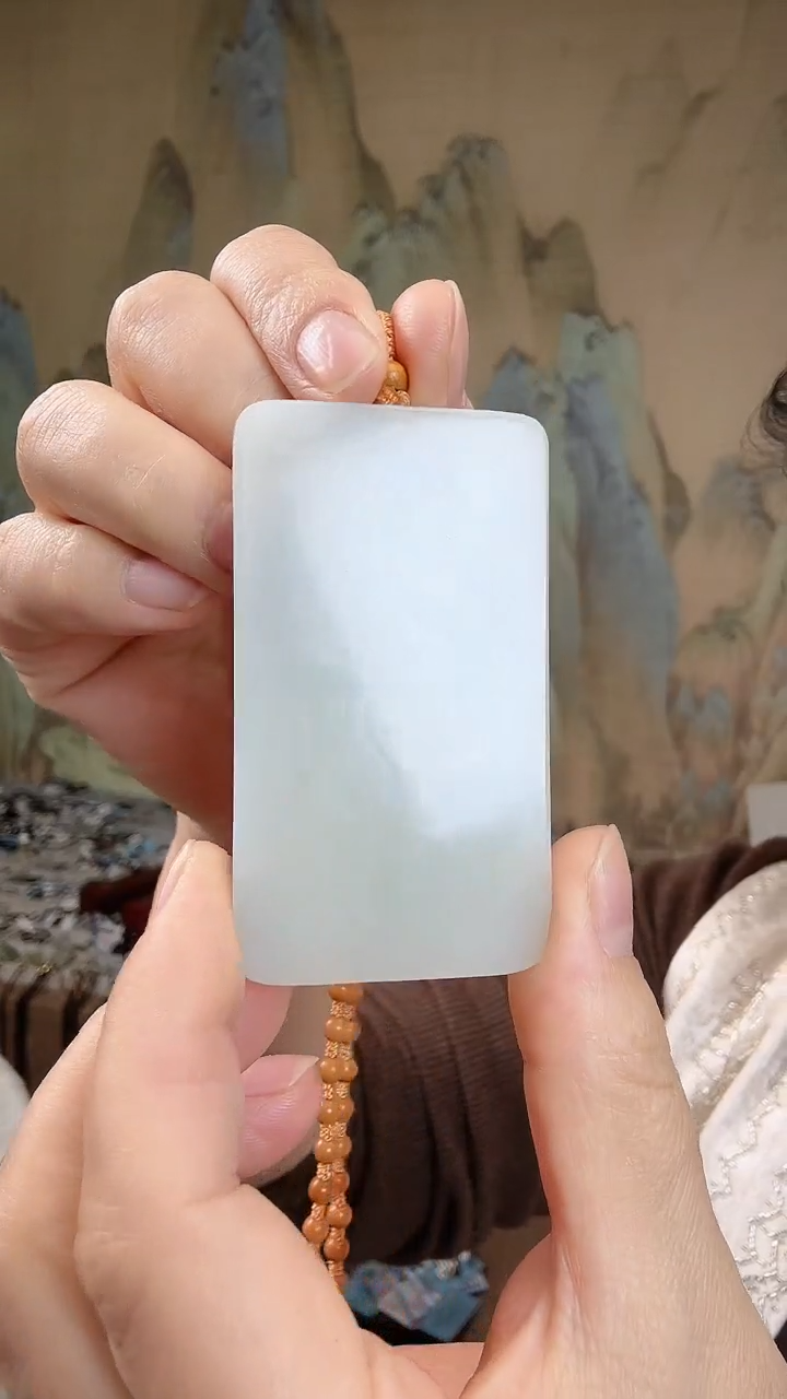 颈饰未镶嵌和田玉.