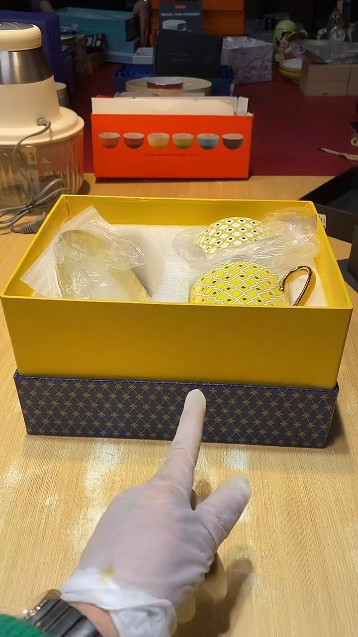 瓷片生活的本意是开心啊@@1