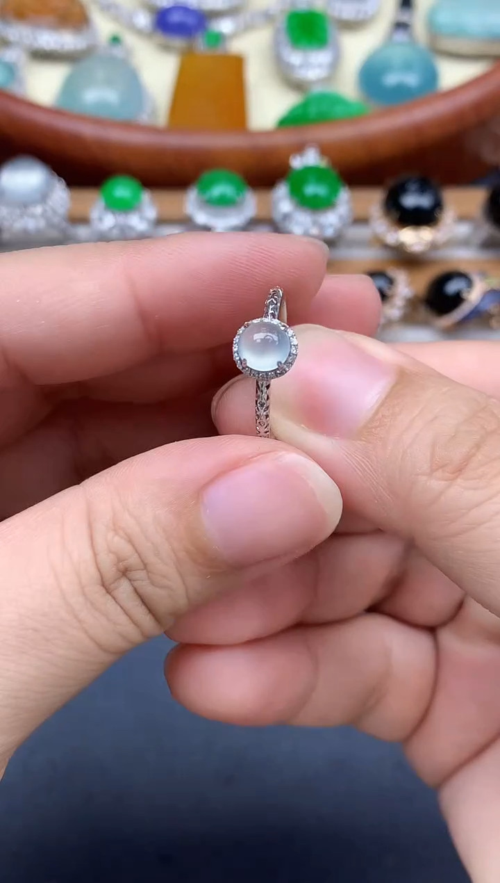 18K金镶嵌戒指翡翠95-中国好珍宝