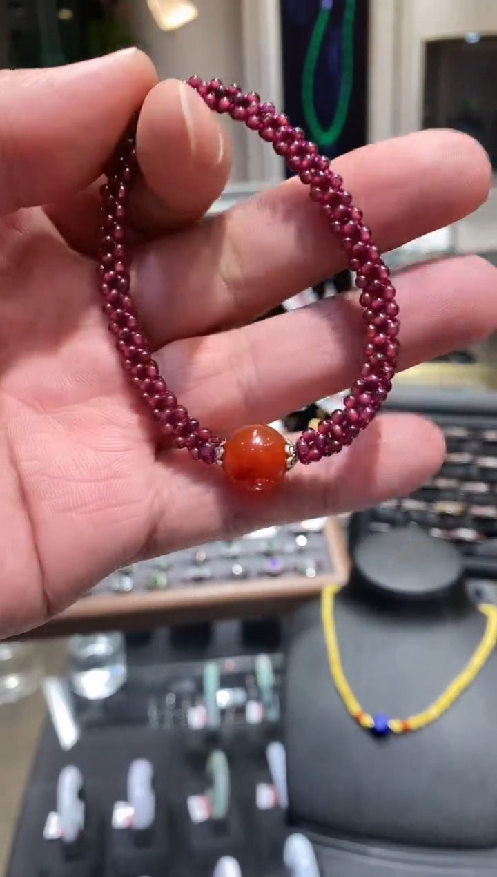 【闪购商品】石榴石手链未镶嵌亏米福利