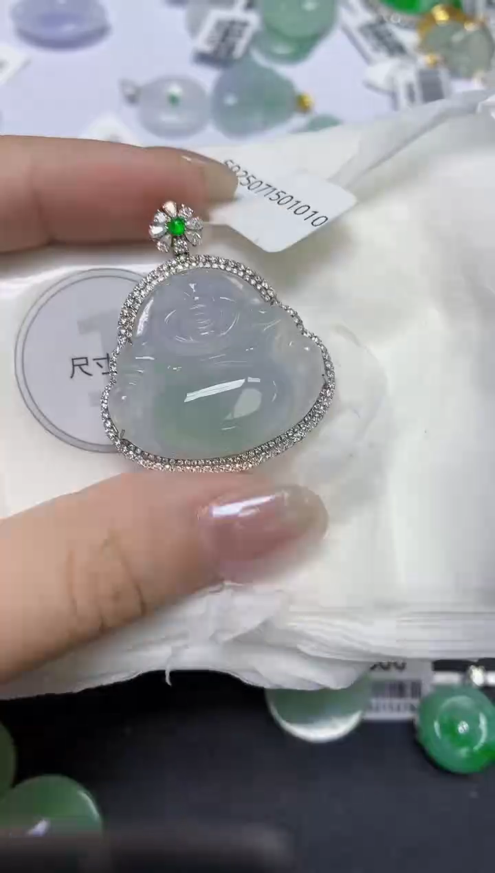 翡翠18K金镶嵌颈饰天然缅甸翡翠A货百元以上9元证书费自理