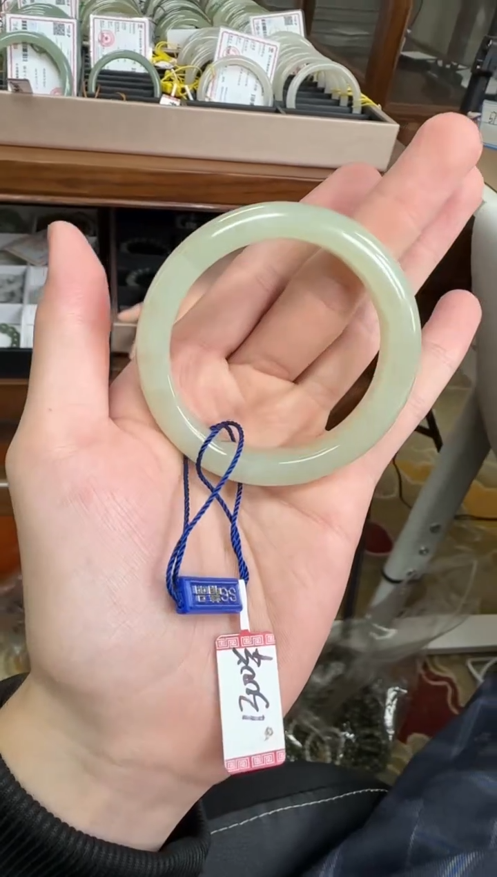 未镶嵌手镯和田玉51