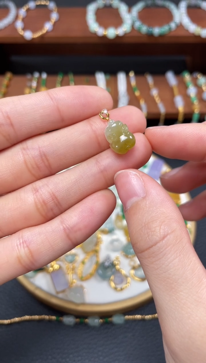 【闪购商品】翡翠吊坠(不含链)18K金镶嵌一个   JK693