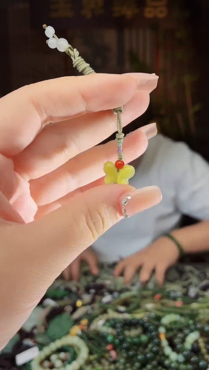 和田玉未镶嵌颈饰拍一发一