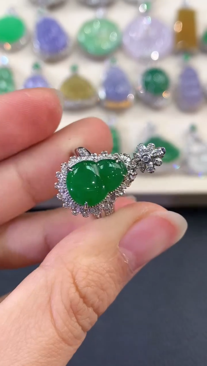 【闪购商品】翡翠戒指18K金镶嵌 c24