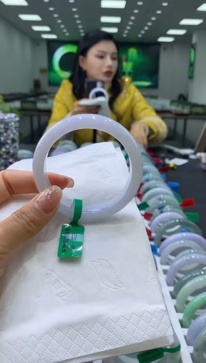 未镶嵌手镯翡翠00003918