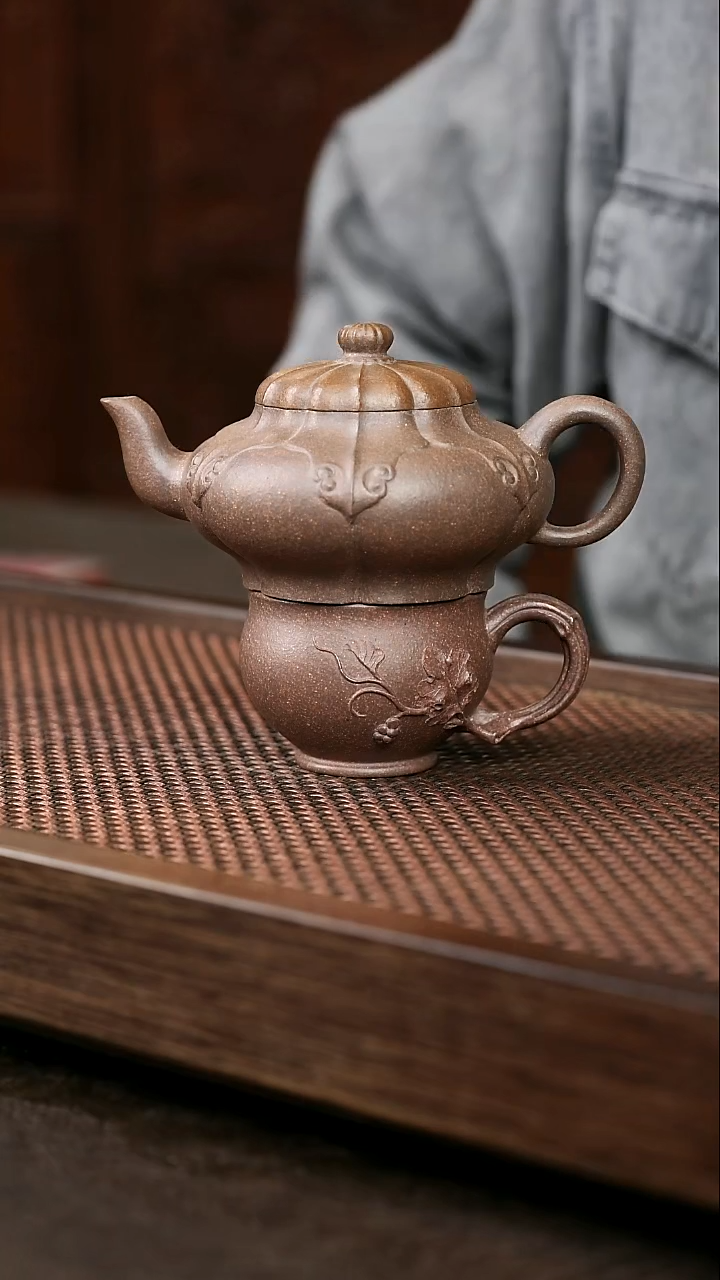 茶壶紫砂岩中泥扁宫灯+报春杯