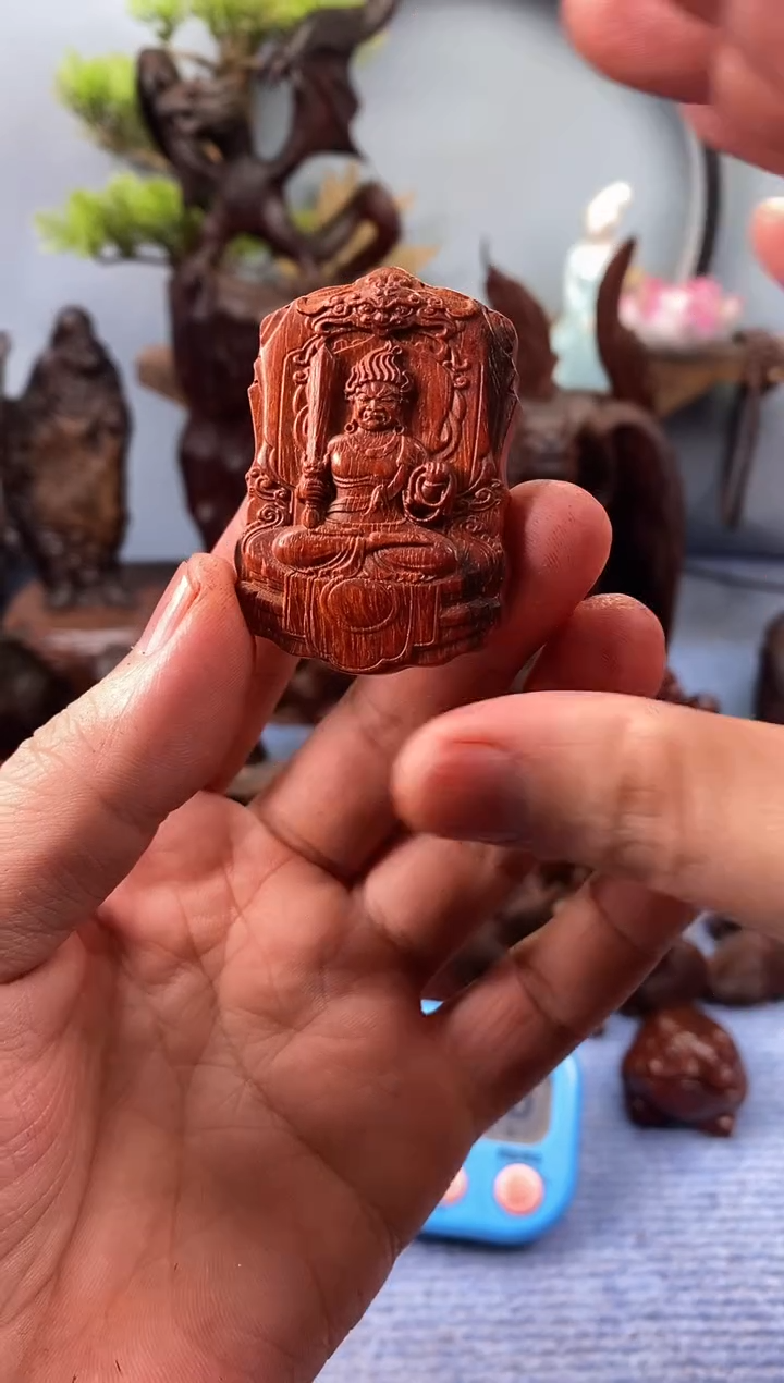 檀香紫檀（小叶紫檀）请***爷不动明王牌