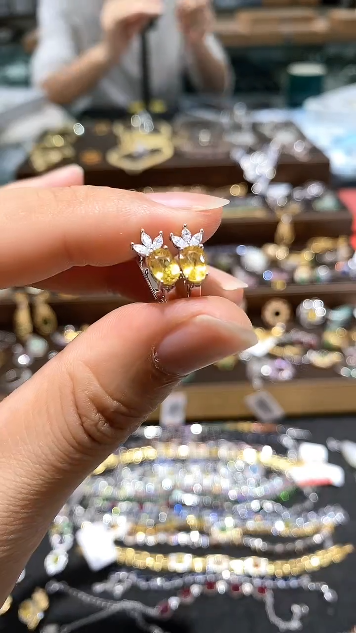 【闪购商品】蓝宝石耳饰银S925镶嵌耳饰