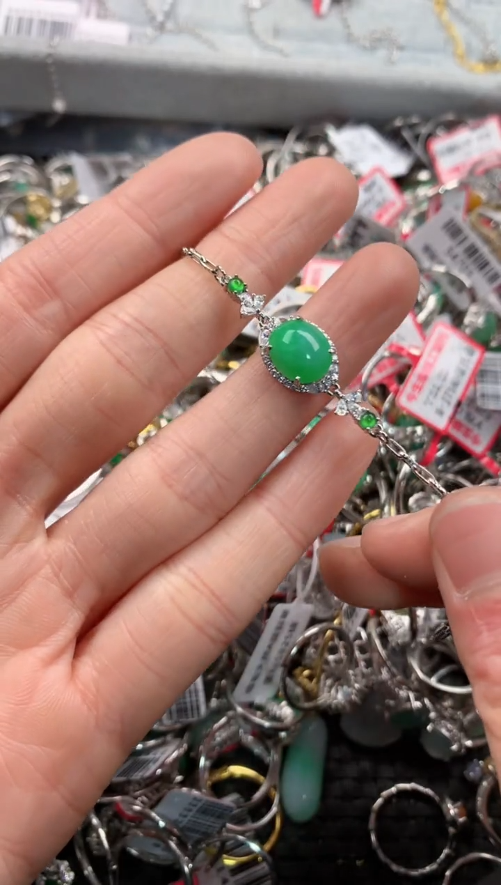 银S925镶嵌戒指翡翠333       7