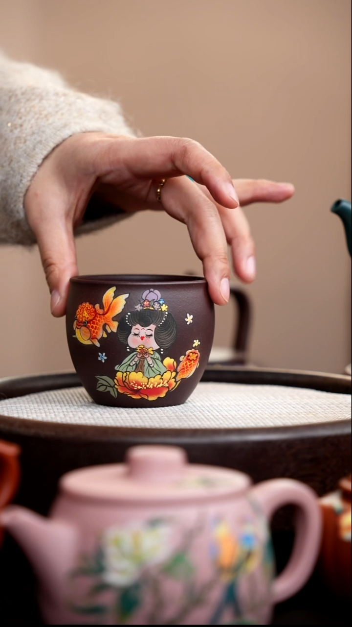 茶壶紫砂紫泥大缸杯泥绘唐美人金鱼