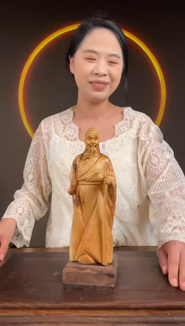 【闪购商品】柏木（崖柏）手工摆件,先抢先得!181