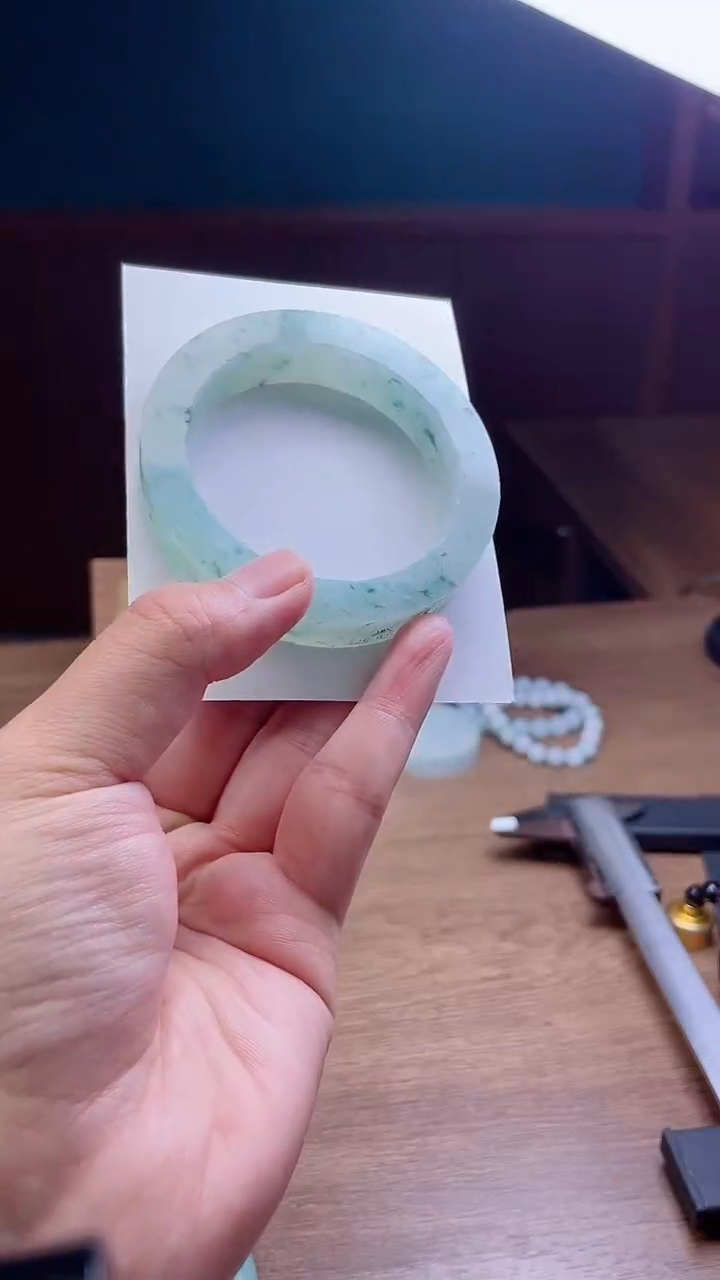 未镶嵌手镯定制翡翠远*定制