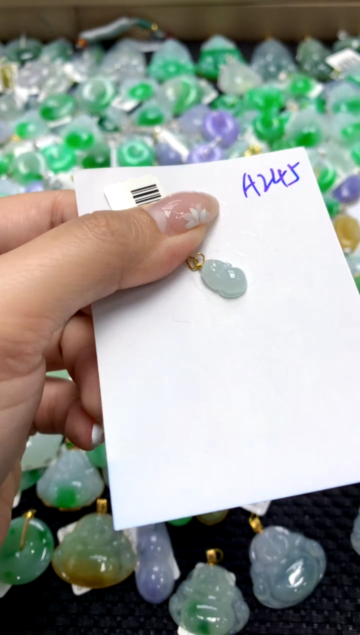 【闪购商品】翡翠颈饰18K金镶嵌1111111111111111