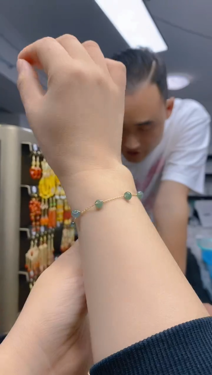 【闪购商品】翡翠耳饰合金416翡翠手链