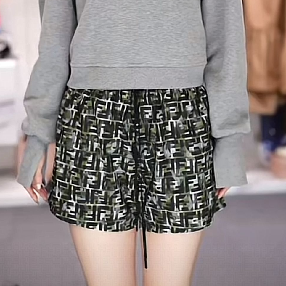 未使用 FENDI/芬迪 深绿色满logo短裤/44