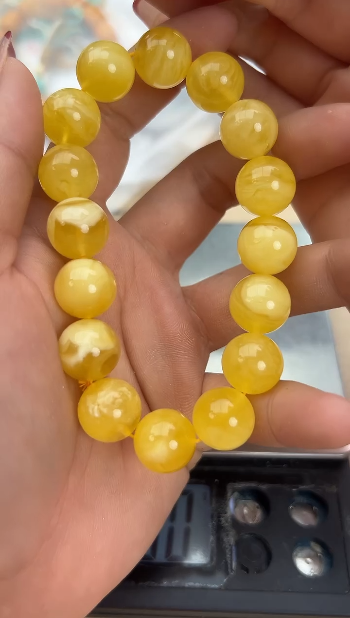【闪购商品】琥珀裸石未镶嵌蜜蜡手串