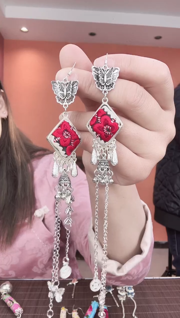 【闪购商品】织绣非遗手工刺绣耳环