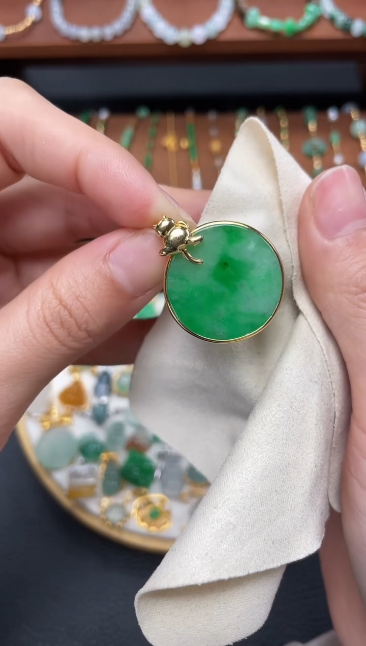 【闪购商品】翡翠吊坠(不含链)18K金镶嵌一个  JK359