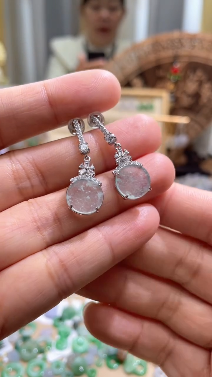 【闪购商品】翡翠颈饰未镶嵌无事牌一对