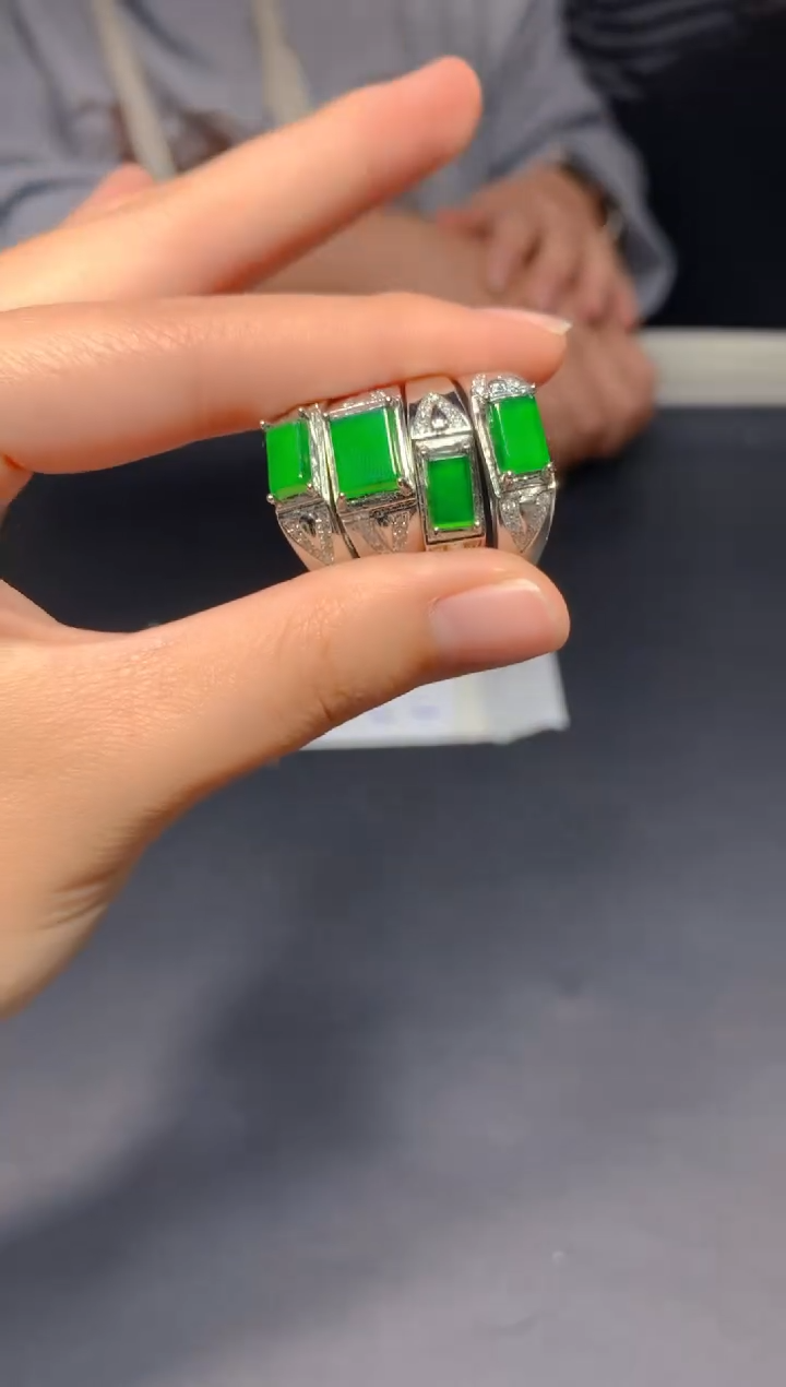 【闪购商品】定制翡翠未镶嵌131多样性发货(发其一）