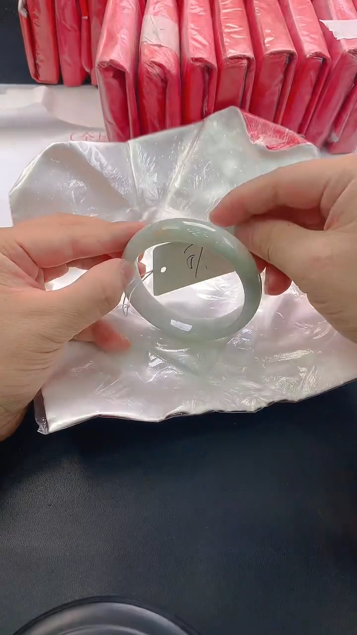 未镶嵌手镯翡翠33