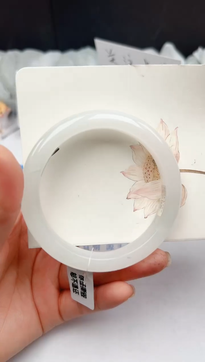【闪购商品】石英质玉手镯未镶嵌62-PB