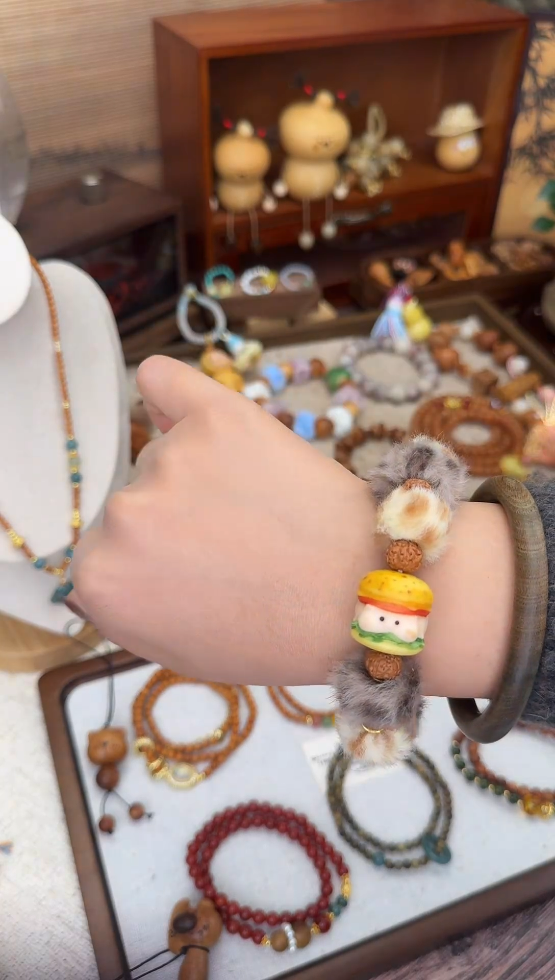 木质类毛球汉堡单圈