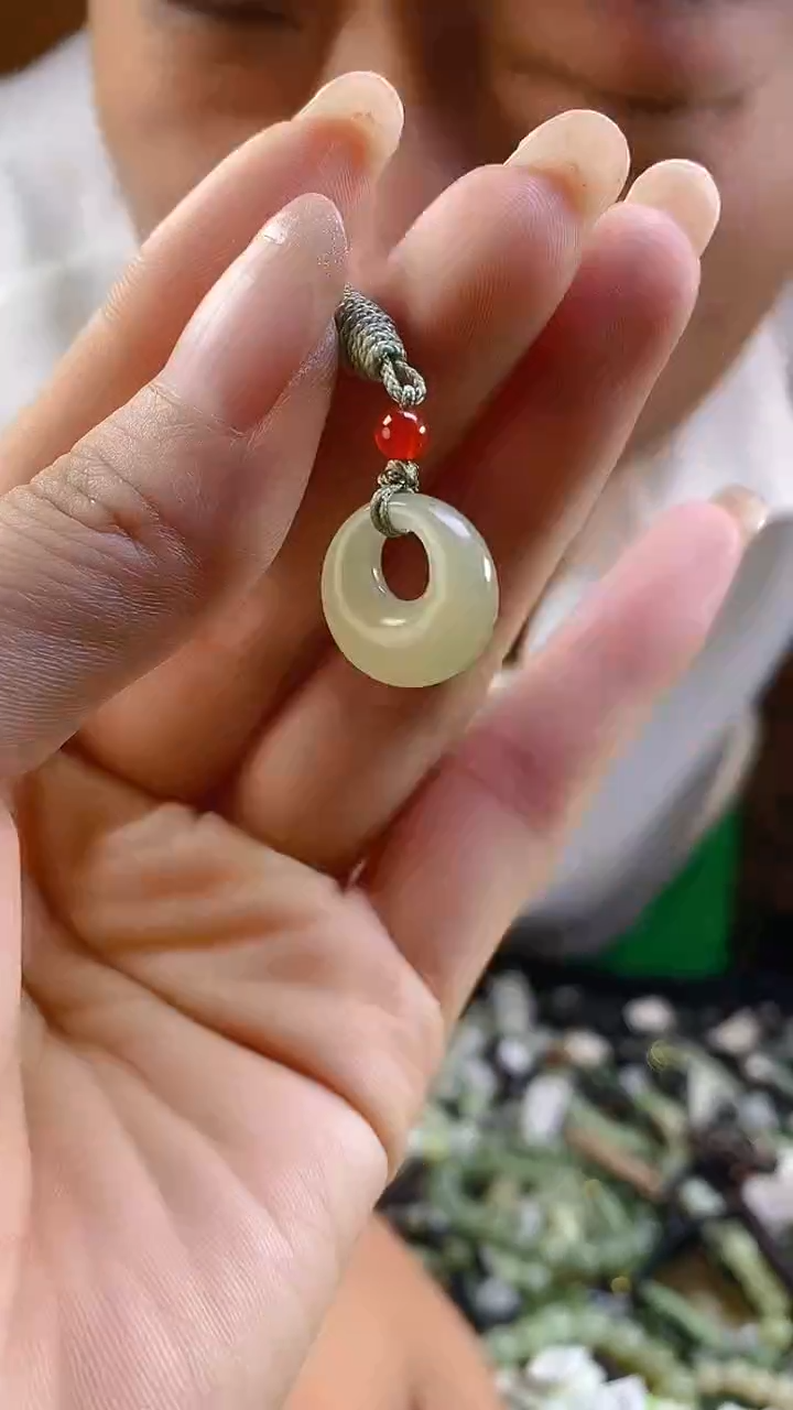 和田玉未镶嵌颈饰多样性发货，拍一发一